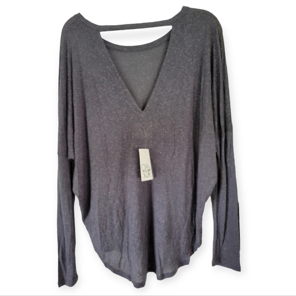 CHASER Silk Rayon Jersey Open Back Oversized Dolman Textured Top - Picture 4 of 6
